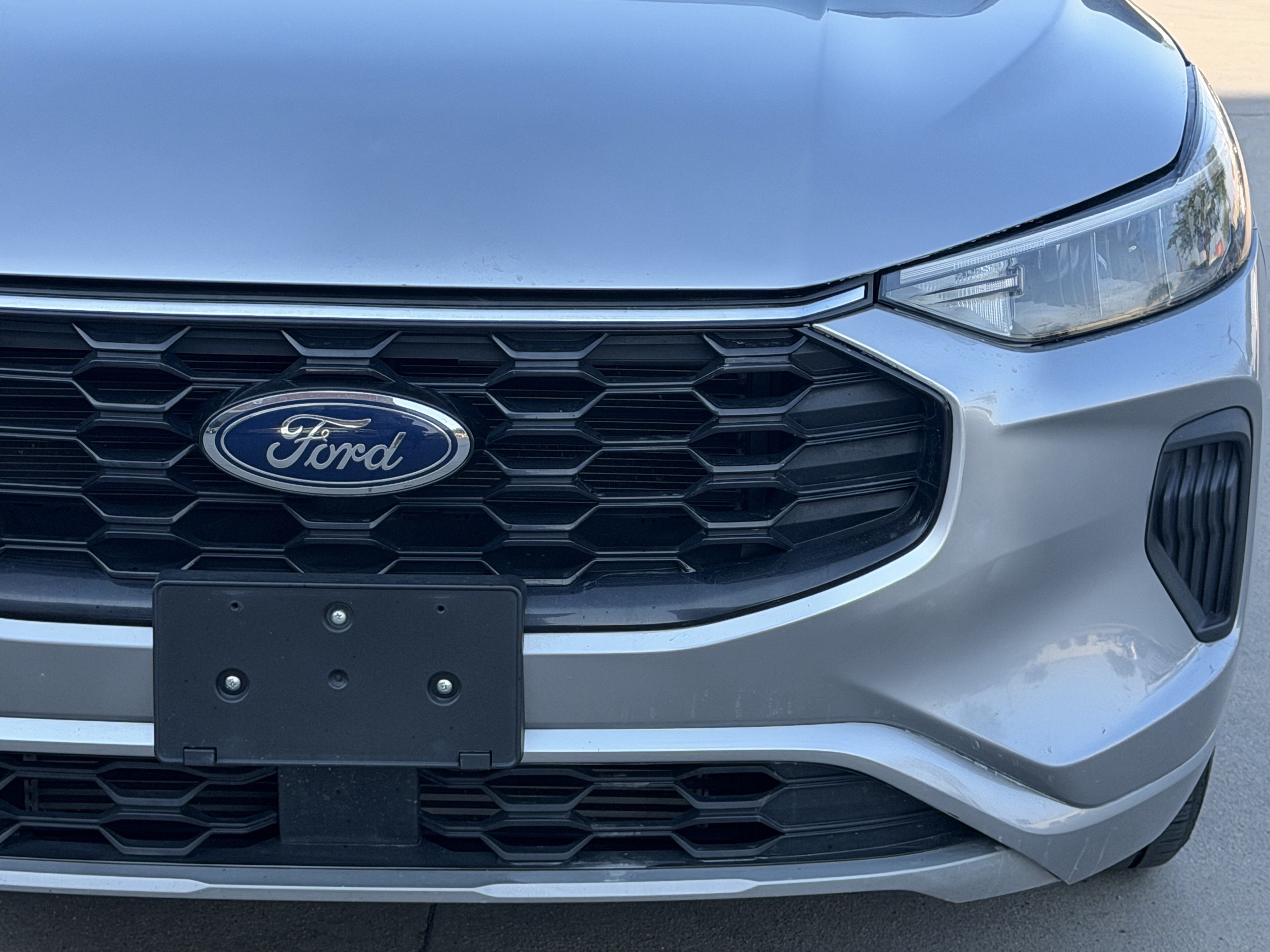 Used 2024 Ford Escape ST-Line FWD image 9