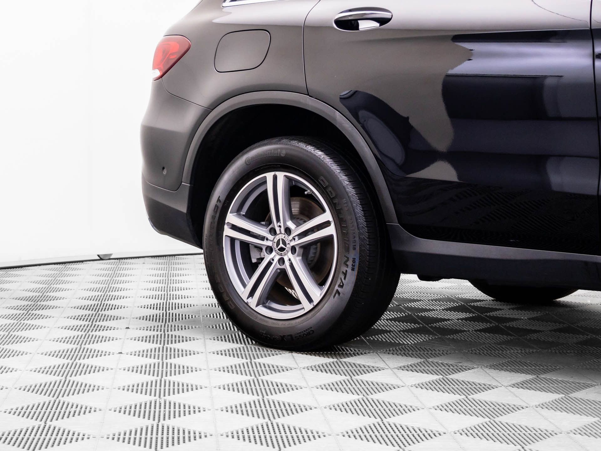 Certified 2022 Mercedes-Benz GLC 300 4MATIC w/ Multimedia Package Lite image 37
