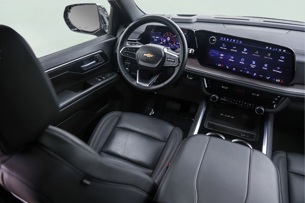 Used 2025 Chevrolet Tahoe LT image 28