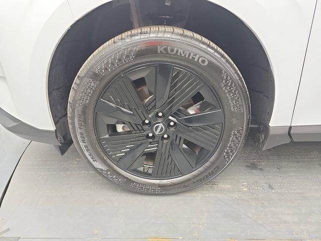 Used 2025 Nissan Murano SV image 15