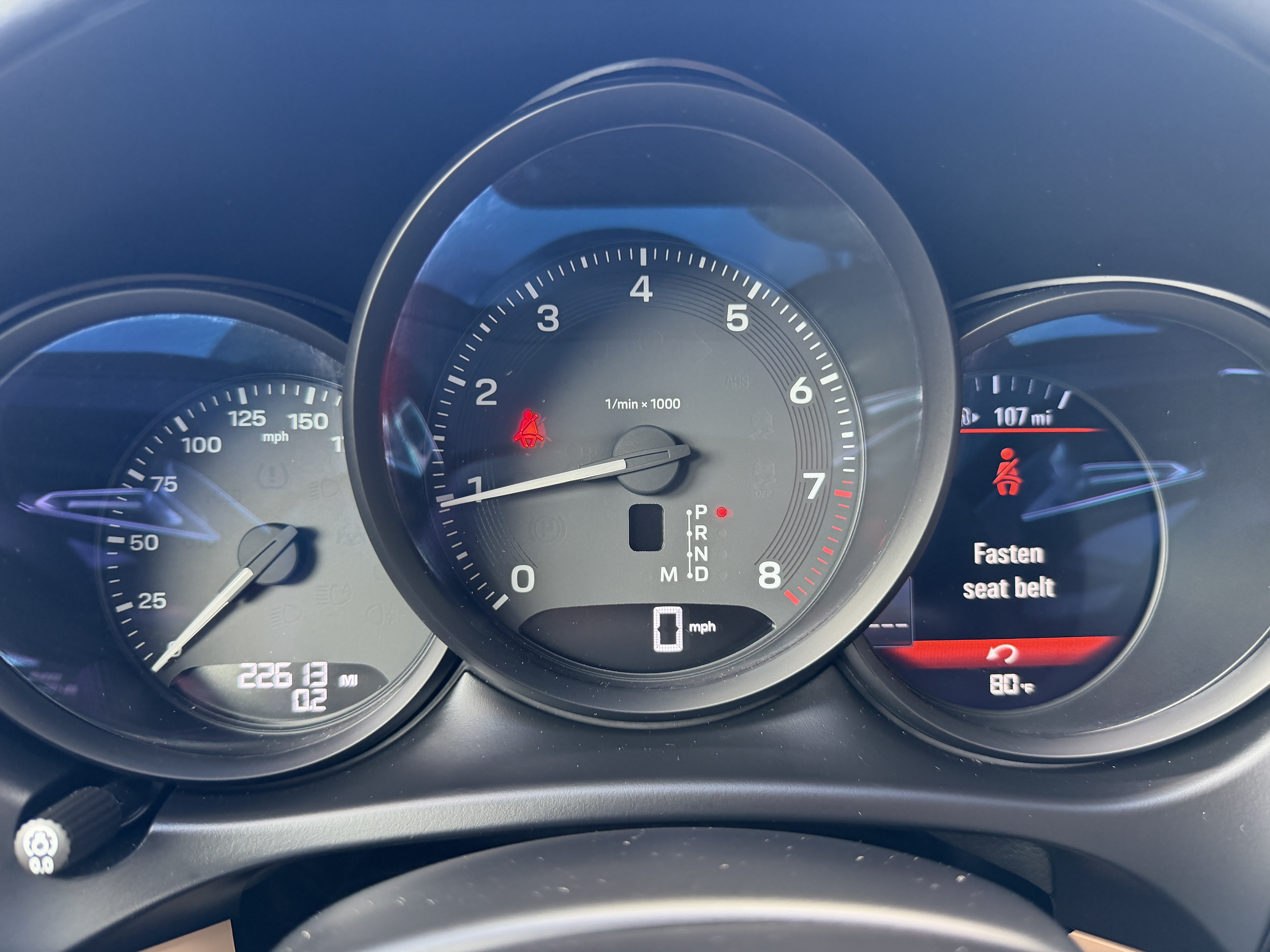 Certified 2023 Porsche Macan AWD/4WD image 35