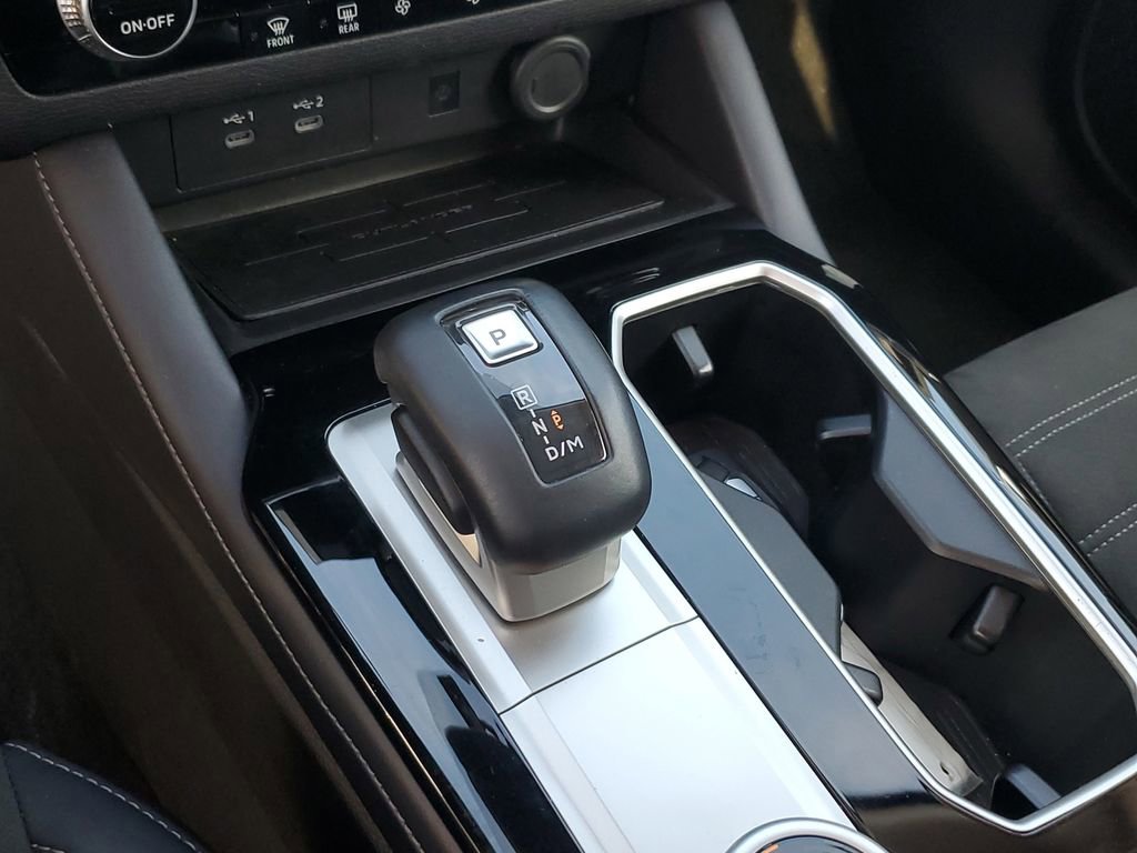 Used 2025 Mitsubishi Outlander SE image 27