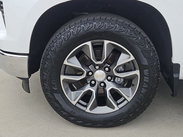 Used 2022 Chevrolet Silverado 1500 LT RWD image 32