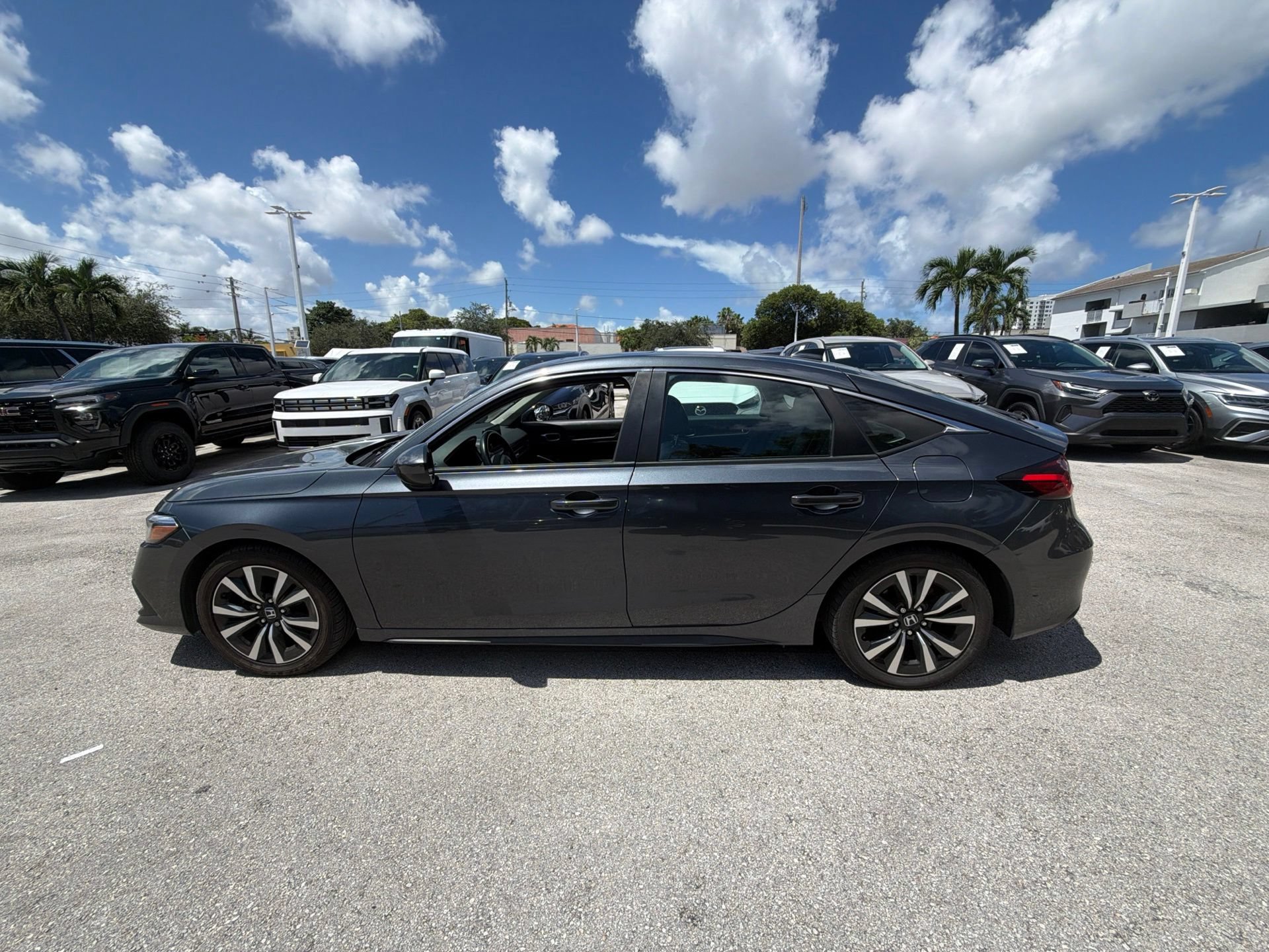 Used 2023 Honda Civic EX-L image 8