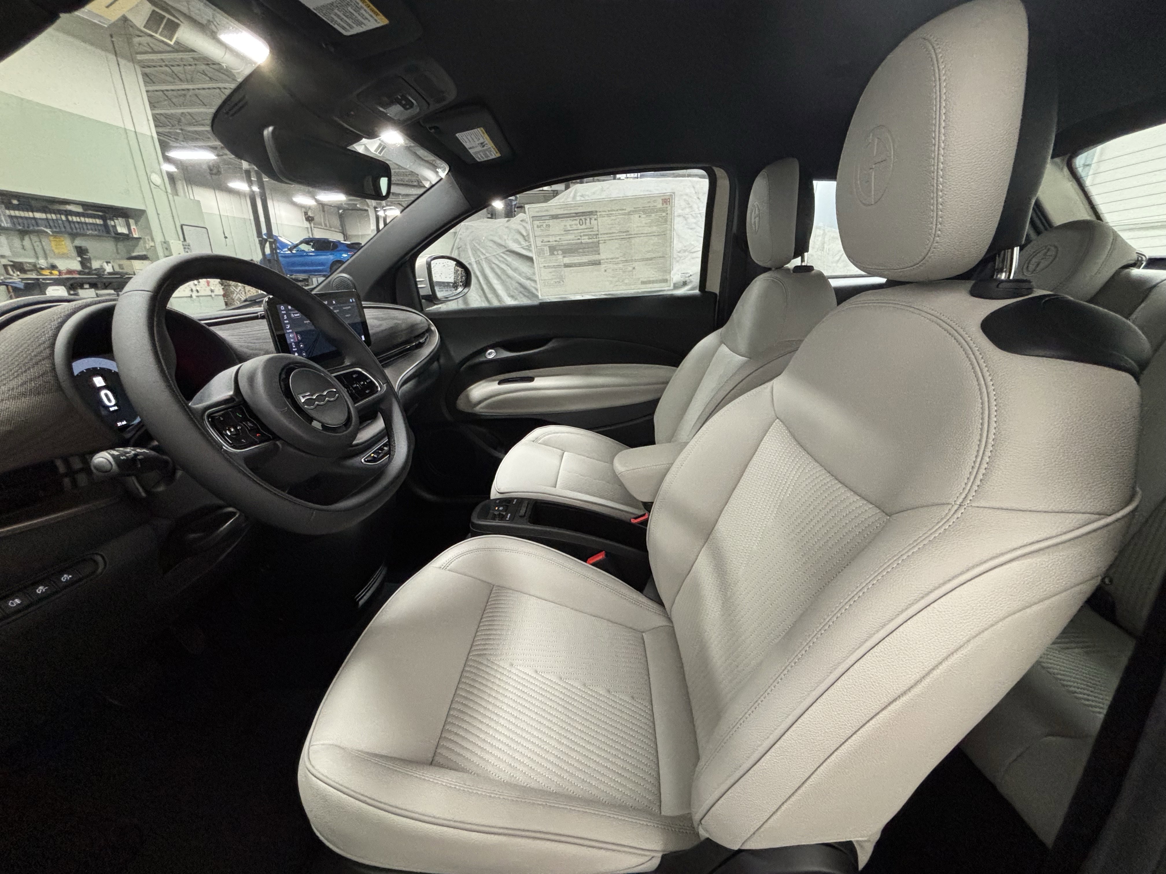 New 2025 FIAT 500 e image 10