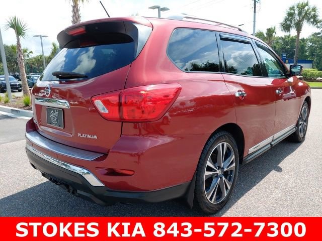 Used 2017 Nissan Pathfinder Platinum FWD image 5