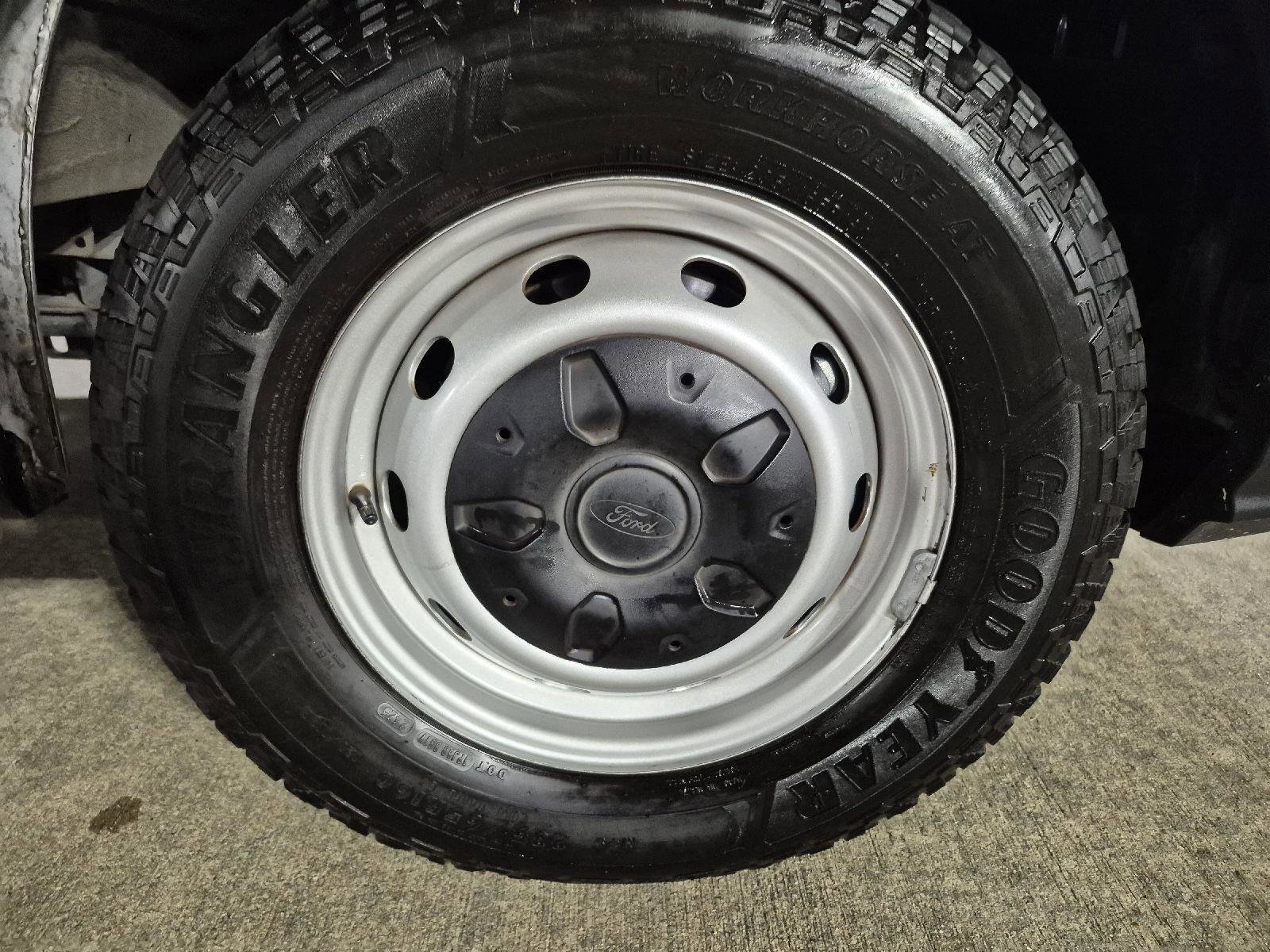 Certified 2023 Ford Transit 250 T250 image 7