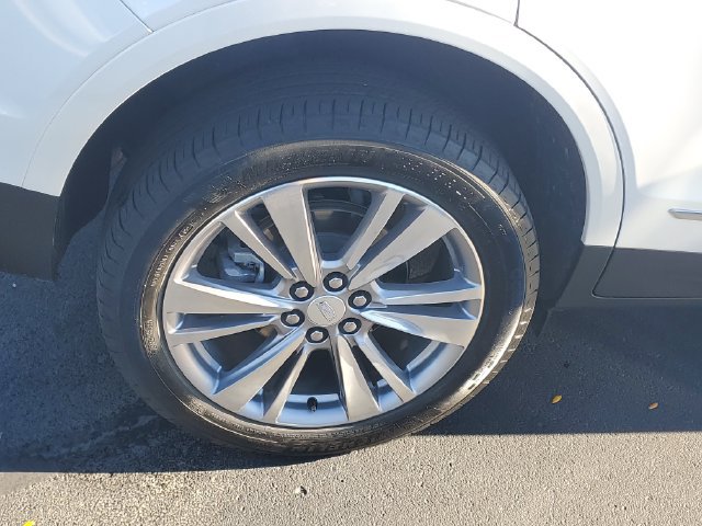 Certified 2024 Cadillac XT5 Premium Luxury w/ LPO, Floor Liner Package AWD/4WD image 6