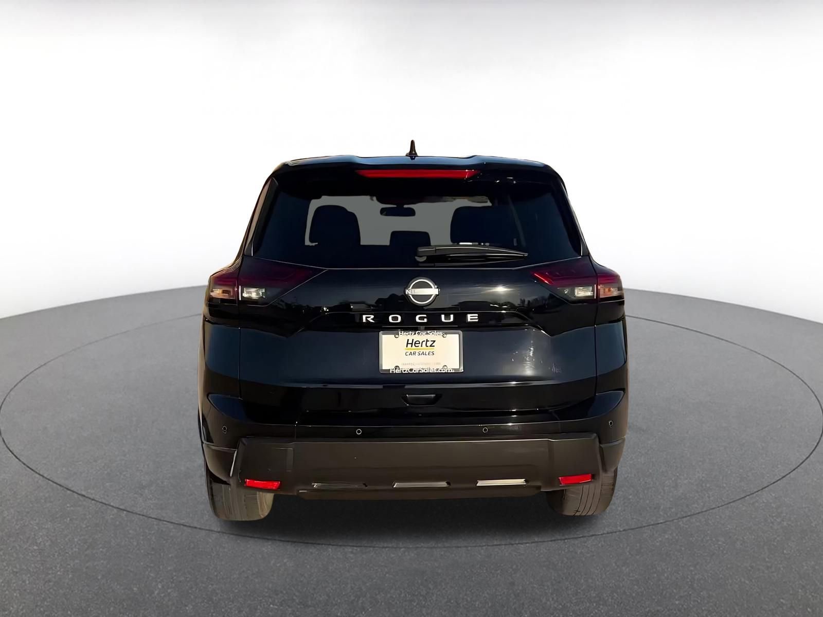 Used 2025 Nissan Rogue SV FWD image 12