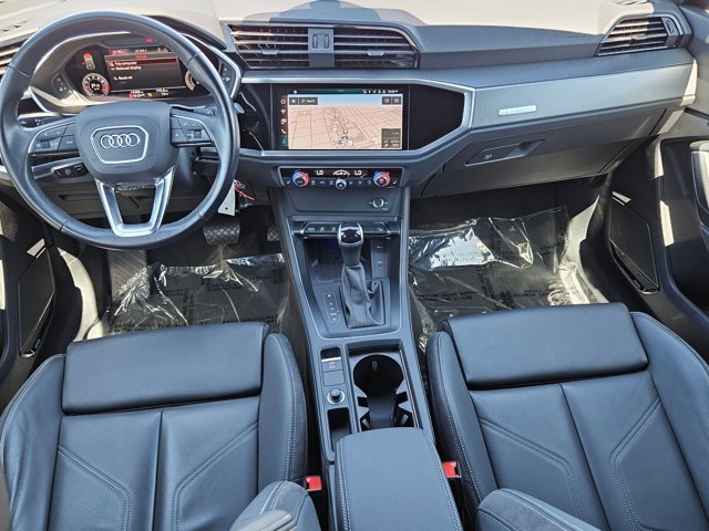 Used 2022 Audi Q3 2.0T Premium Plus AWD/4WD image 17