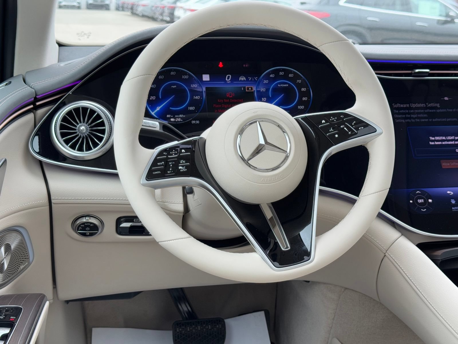 New 2026 Mercedes-Benz EQS 400 4MATIC SUV image 25