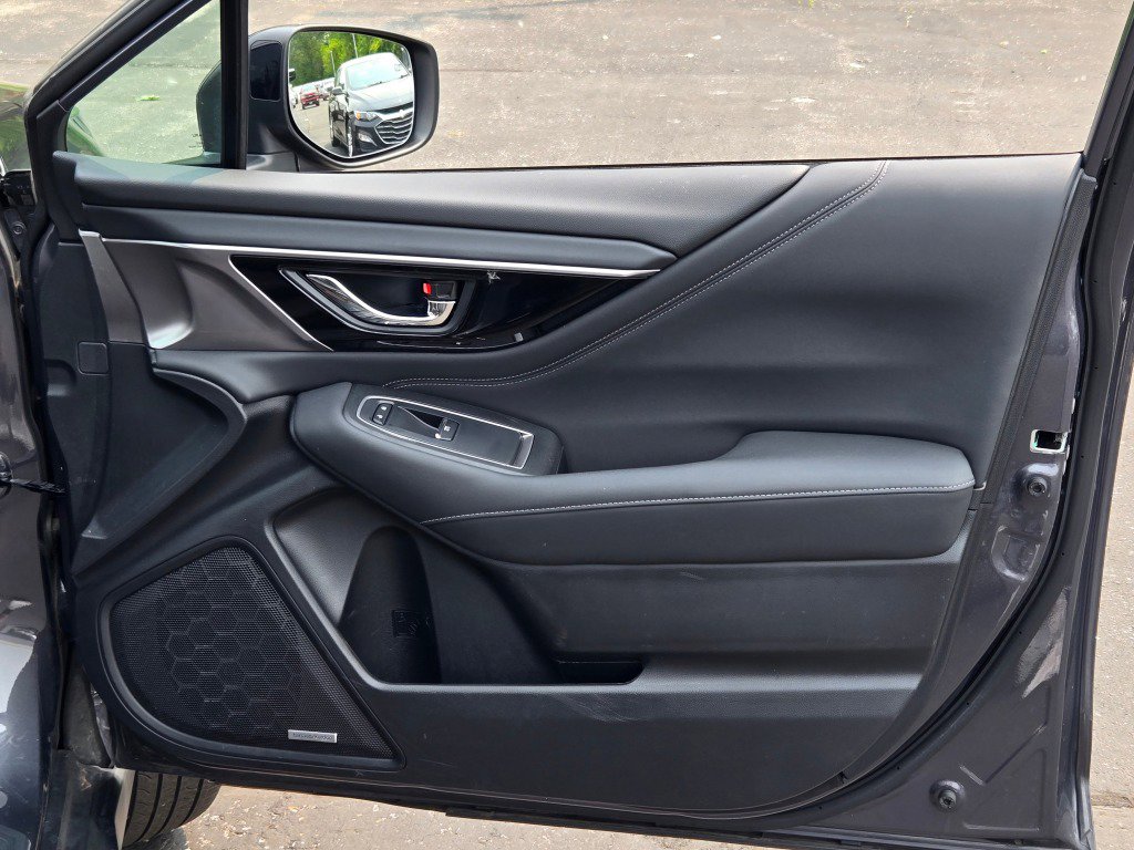 Used 2023 Subaru Outback Limited w/ Tech Package 2 image 5