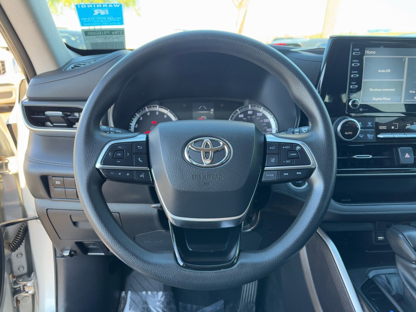 Certified 2021 Toyota Highlander L image 20