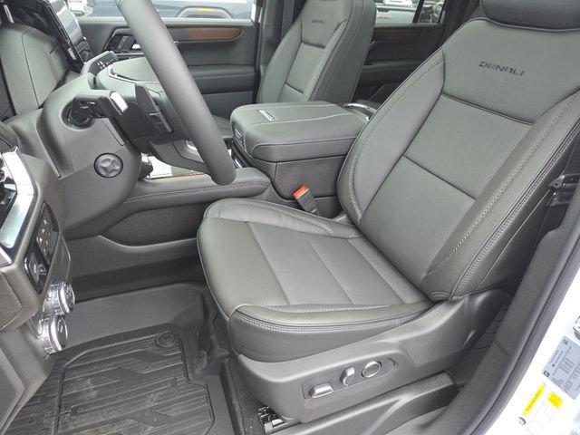 New 2026 GMC Yukon XL Denali w/ Sun & Power Step Package image 38