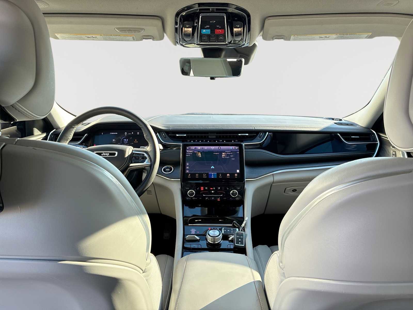 Used 2023 Jeep Grand Cherokee Overland w/ Advanced Protech Group III image 21