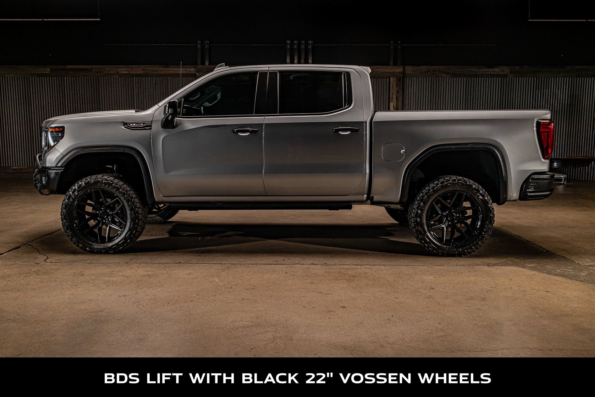 Used 2023 GMC Sierra 1500 AT4X w/ AT4X AEV Edition AWD/4WD image 5