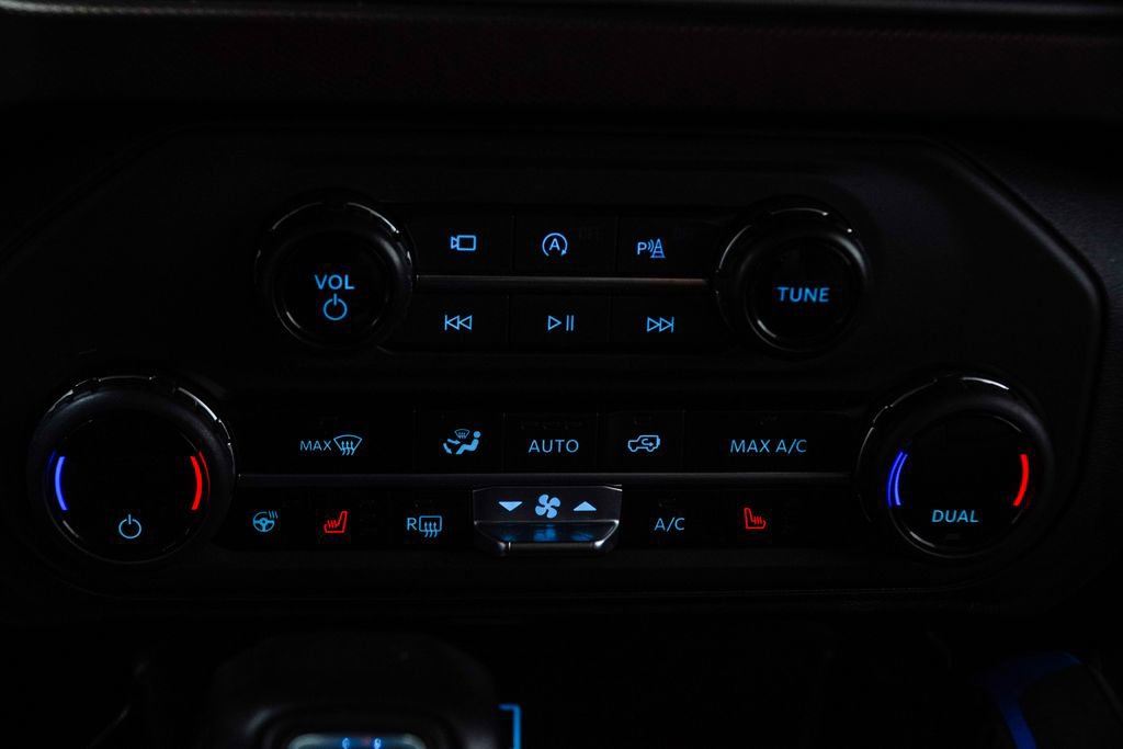 Used 2023 Ford Bronco Outer Banks image 21