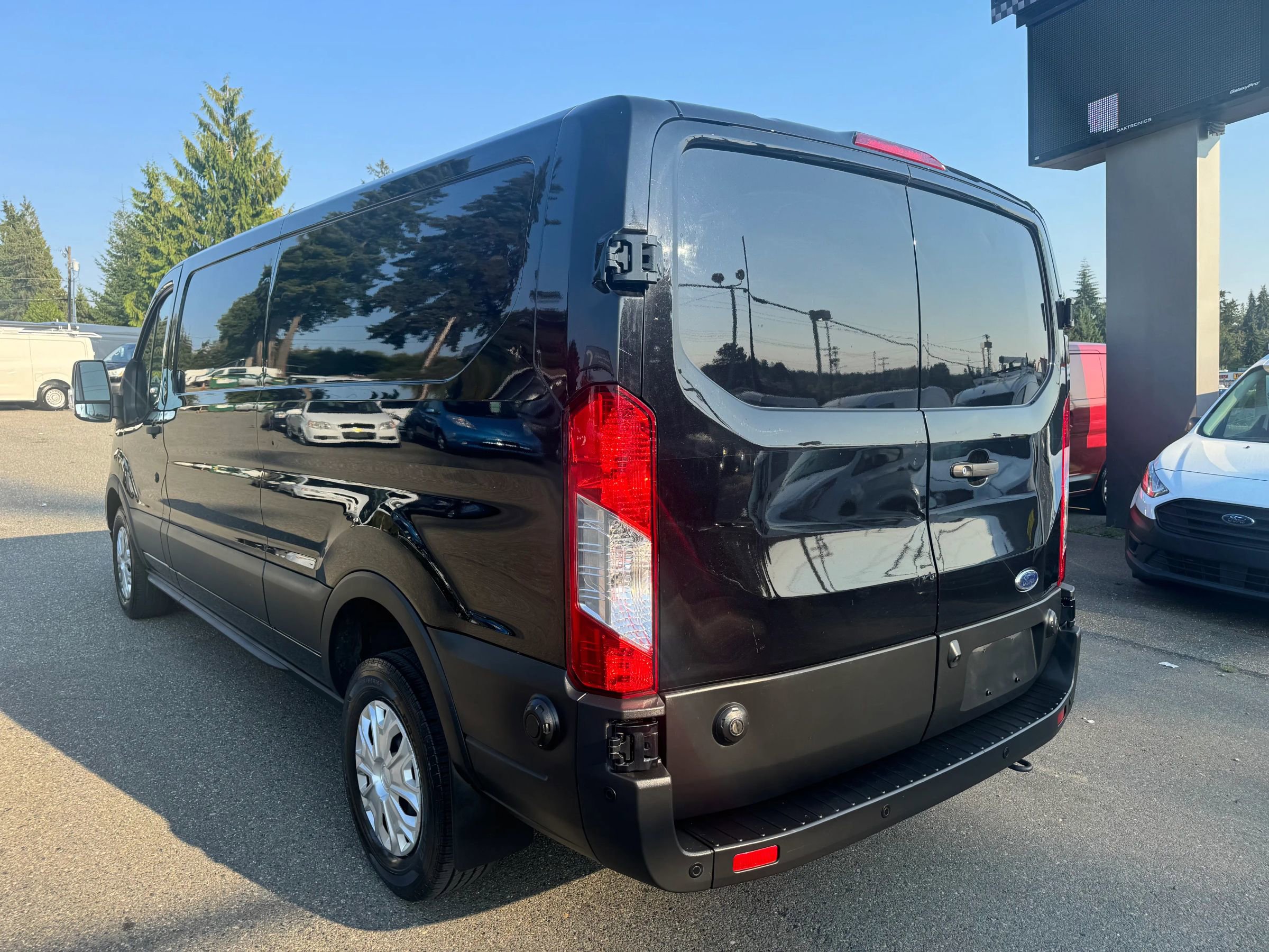 Used 2020 Ford Transit 250 Low Roof w/ Exterior Upgrade Package image 5