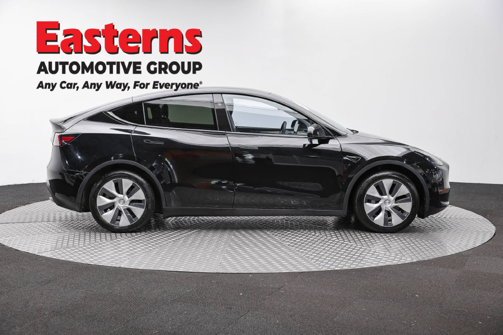 Used 2023 Tesla Model Y Long Range AWD/4WD image 5