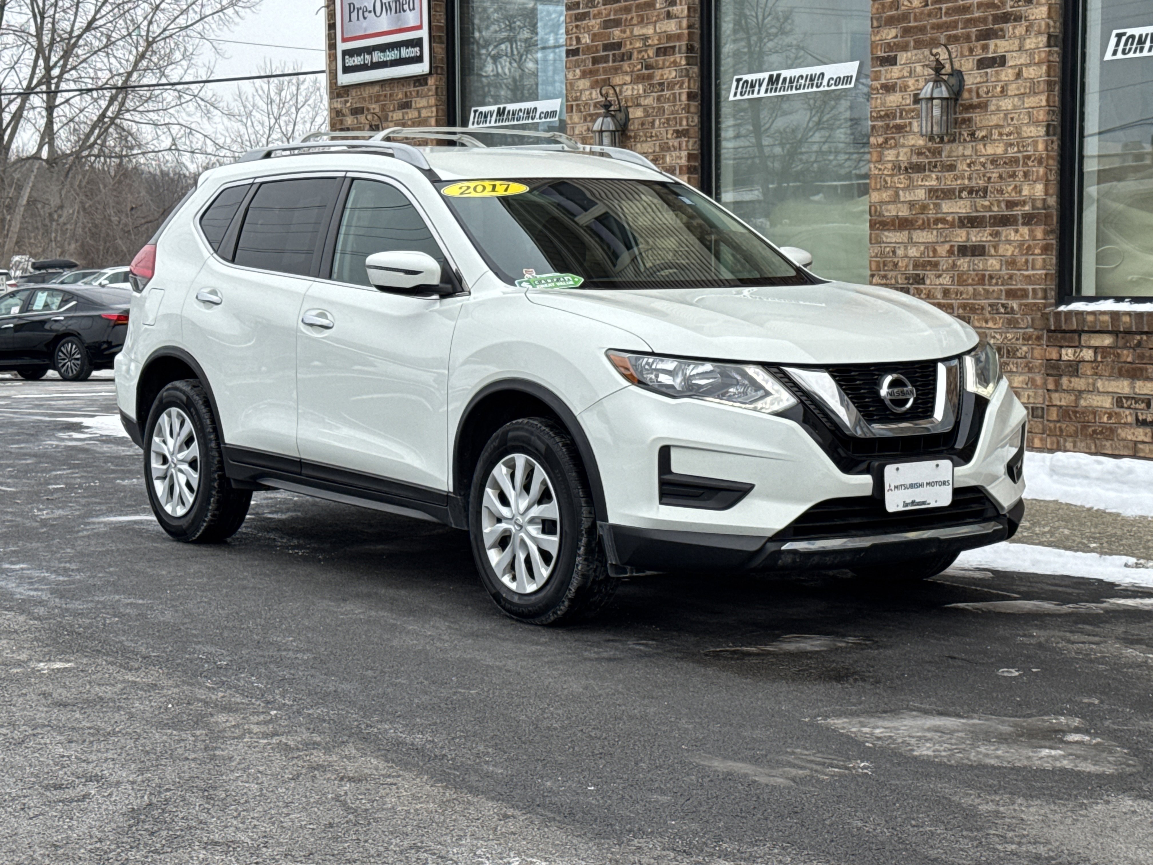 Used 2017 Nissan Rogue S w/ S Appearance Package image 7