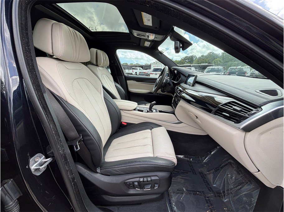 Used 2019 BMW X6 xDrive35i w/ M Sport Package AWD/4WD image 45