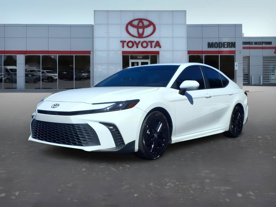 Certified 2025 Toyota Camry SE FWD image 1