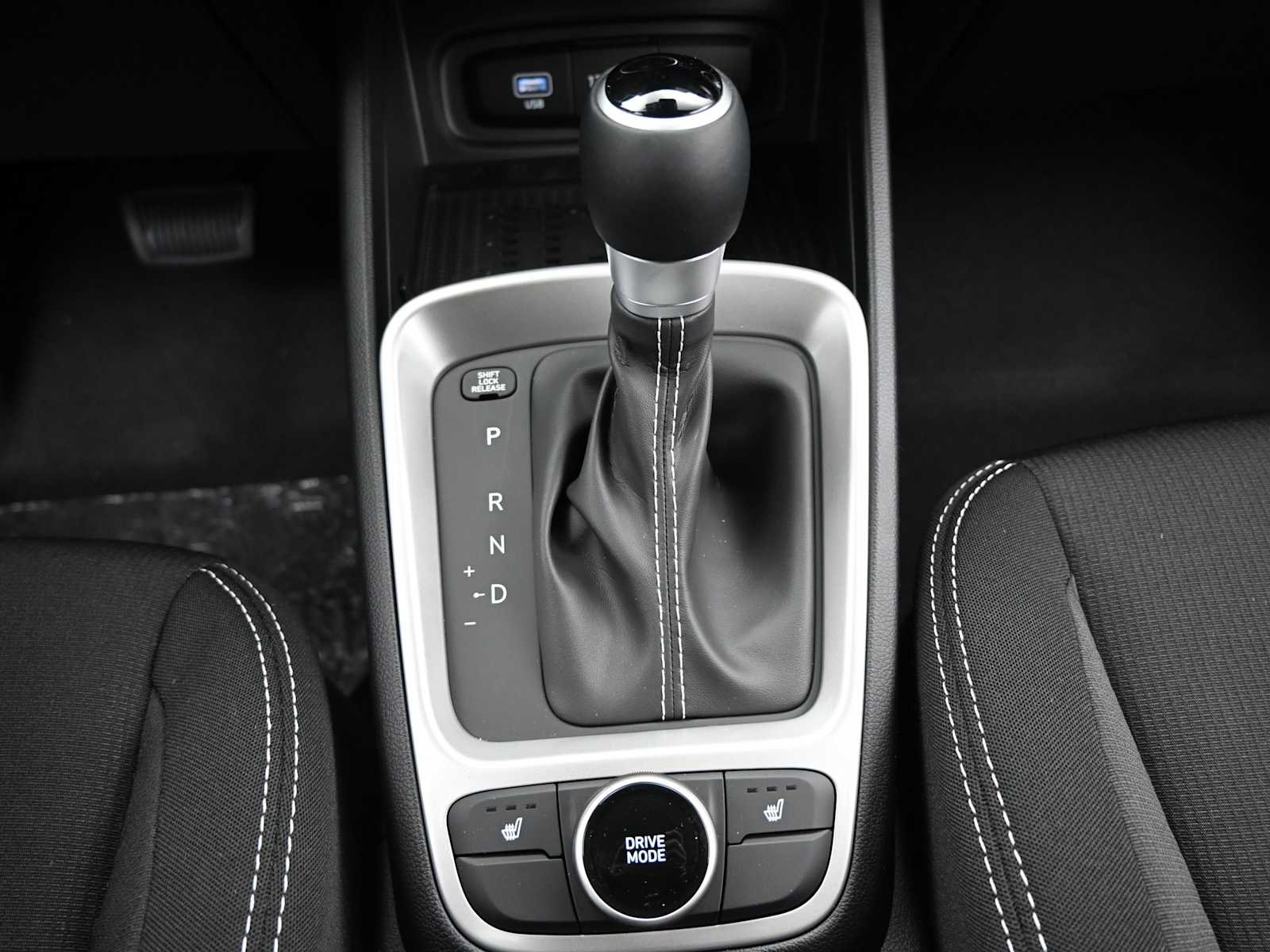 Used 2026 Hyundai Venue SEL FWD image 20