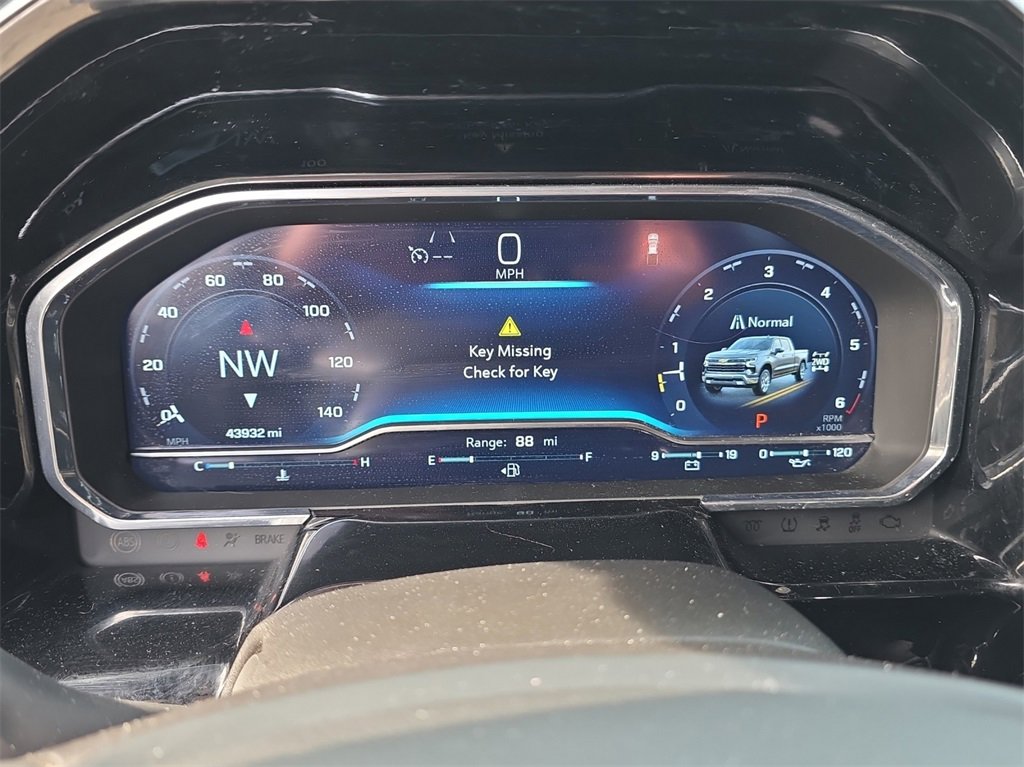 Used 2024 Chevrolet Silverado 1500 LTZ image 10