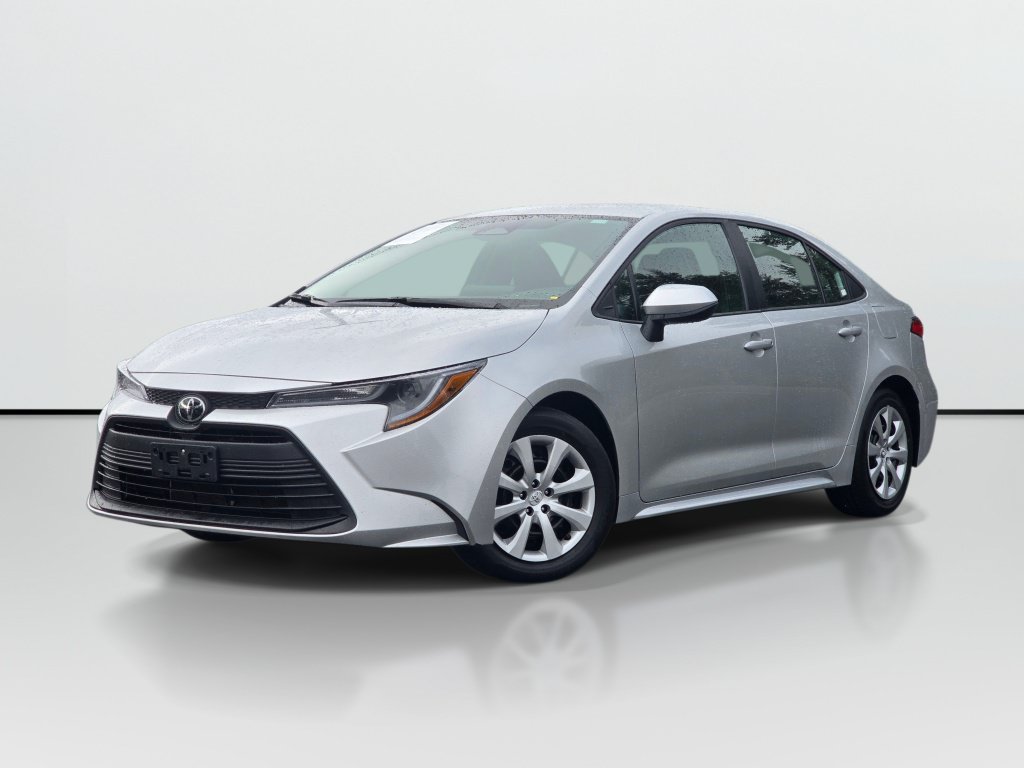 Used 2025 Toyota Corolla LE