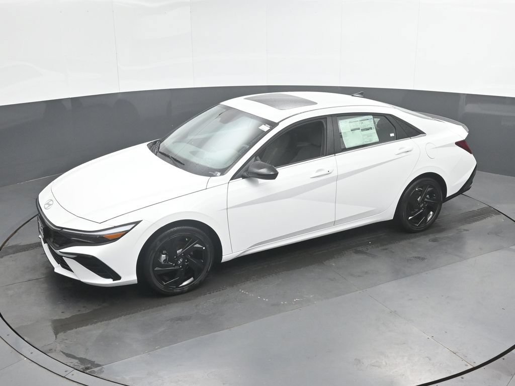 New 2026 Hyundai Elantra SEL Sport Premium FWD image 35