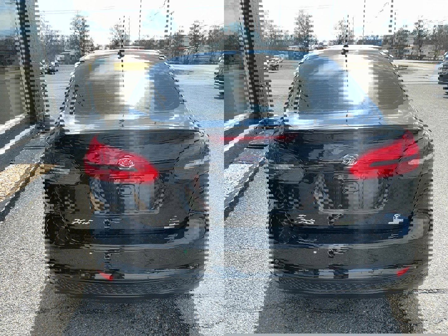 Used 2018 Ford Focus SE w/ SE Appearance Package image 6