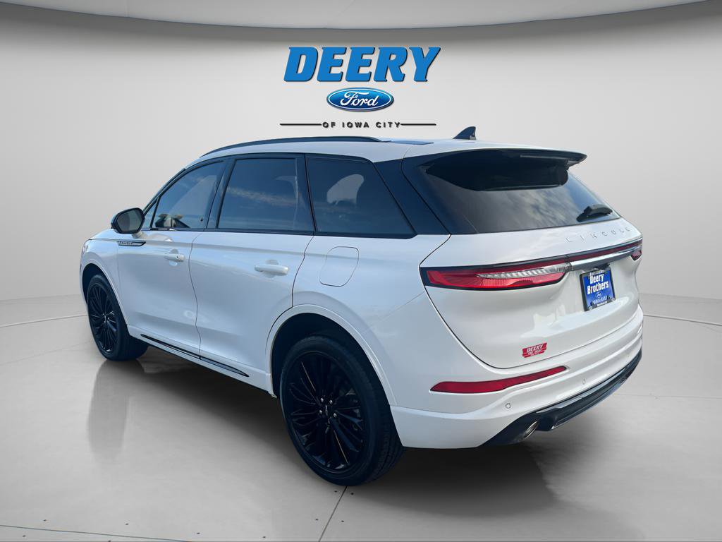 Used 2023 Lincoln Corsair Reserve w/ Jet Appearance Package image 5