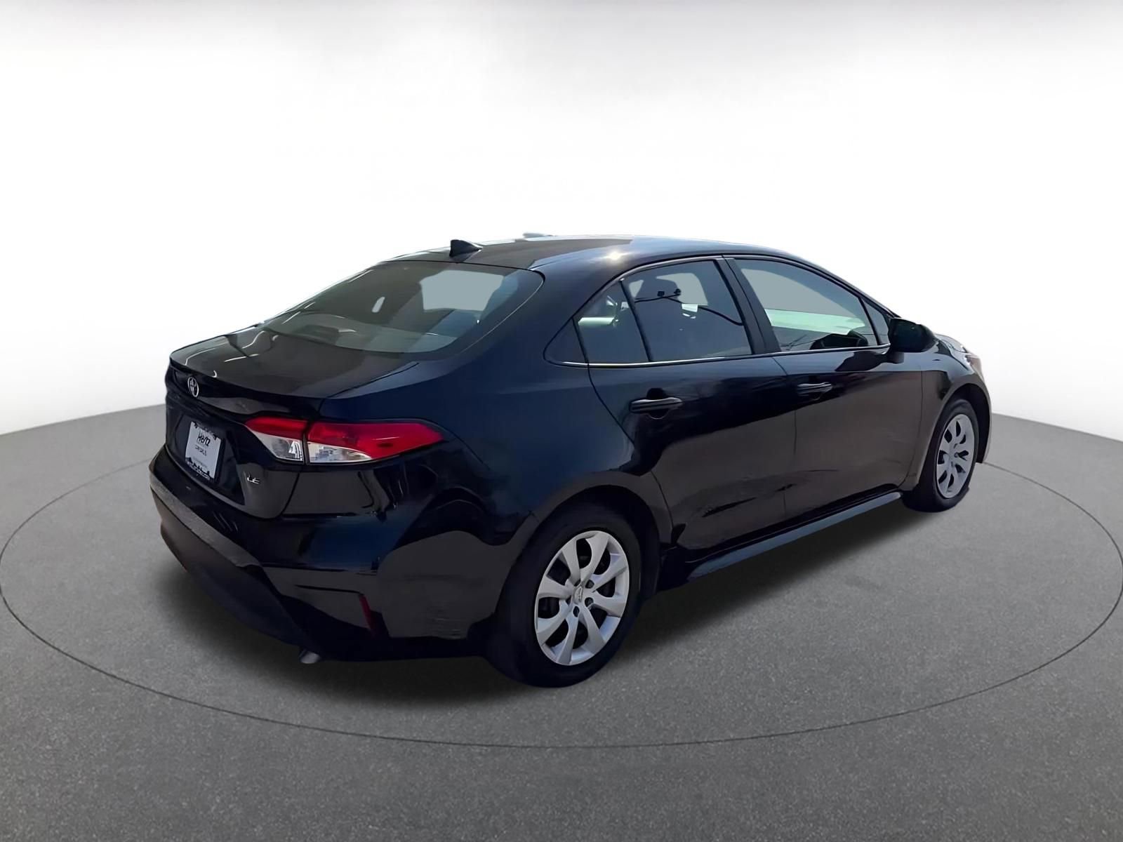 Used 2025 Toyota Corolla LE image 15