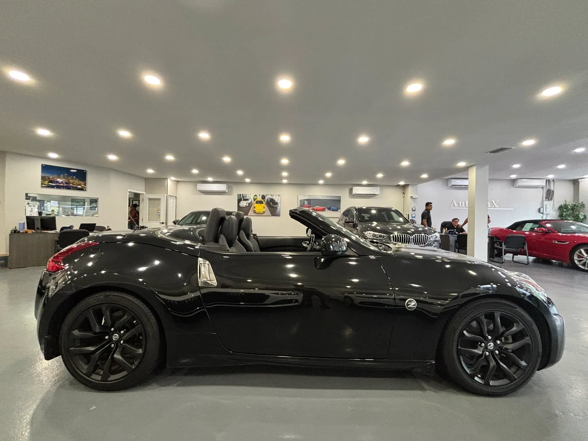 Used 2019 Nissan 370Z Touring RWD image 37