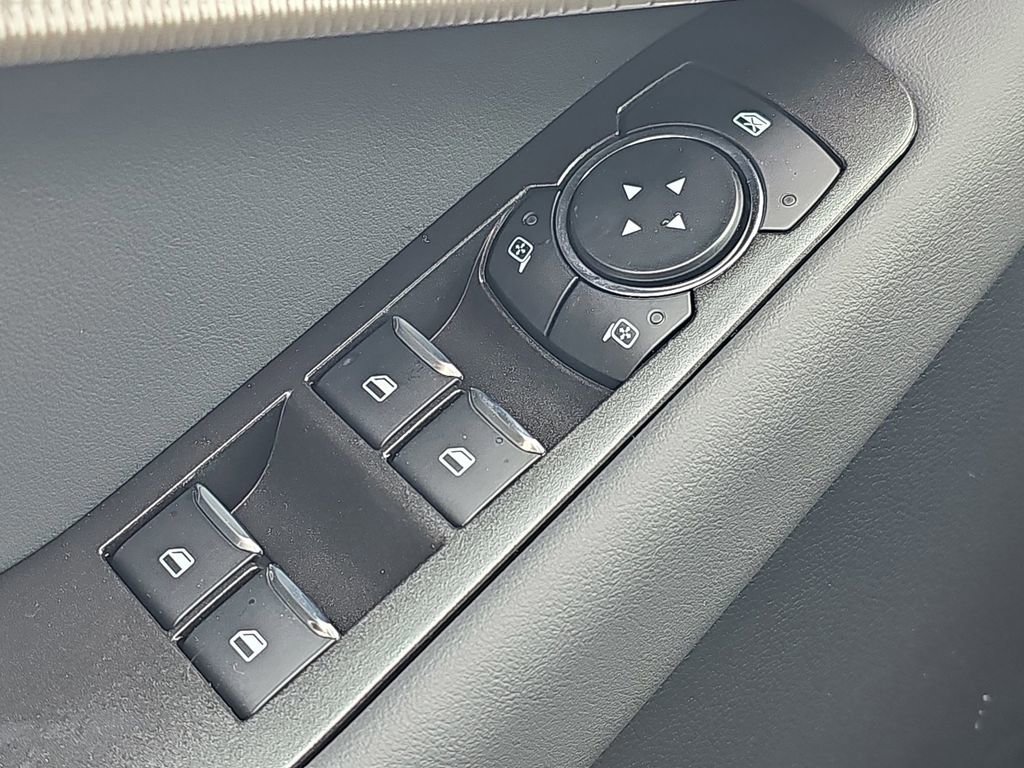 New 2025 Ford Explorer Active image 30