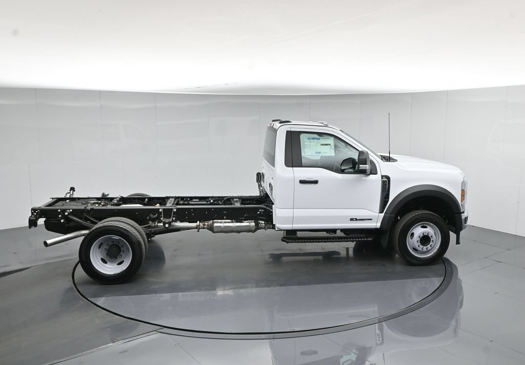 New 2026 Ford F450 XL w/ XL Chrome Package RWD image 36