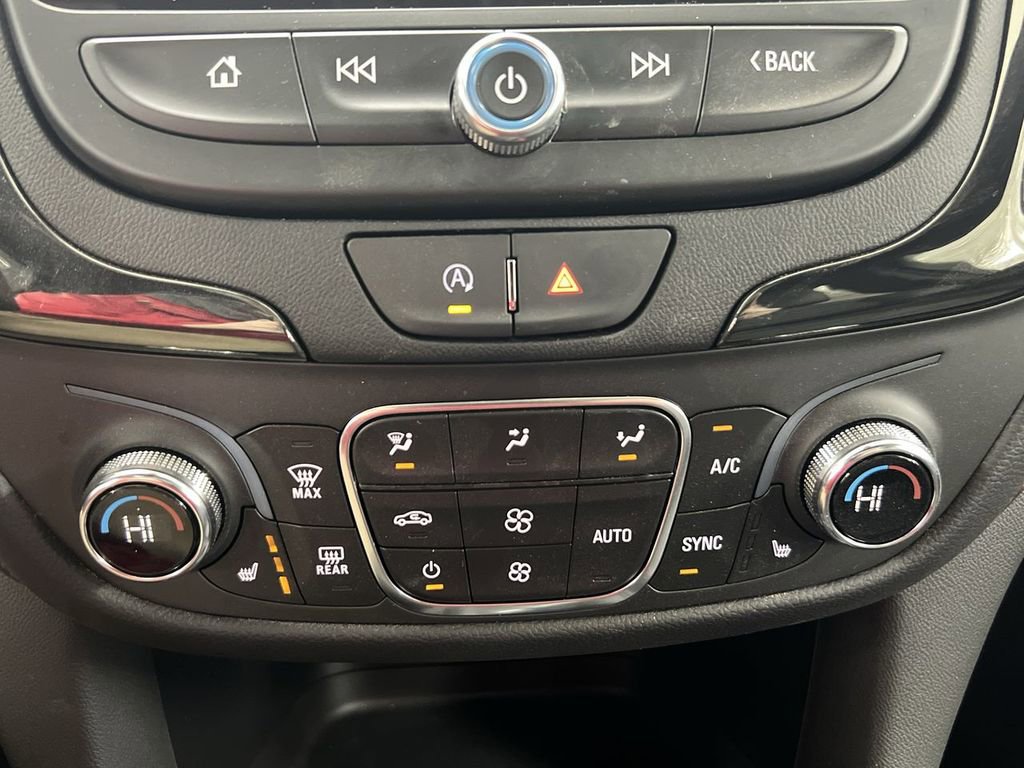Used 2022 Chevrolet Equinox RS w/ RS Leather Package image 16