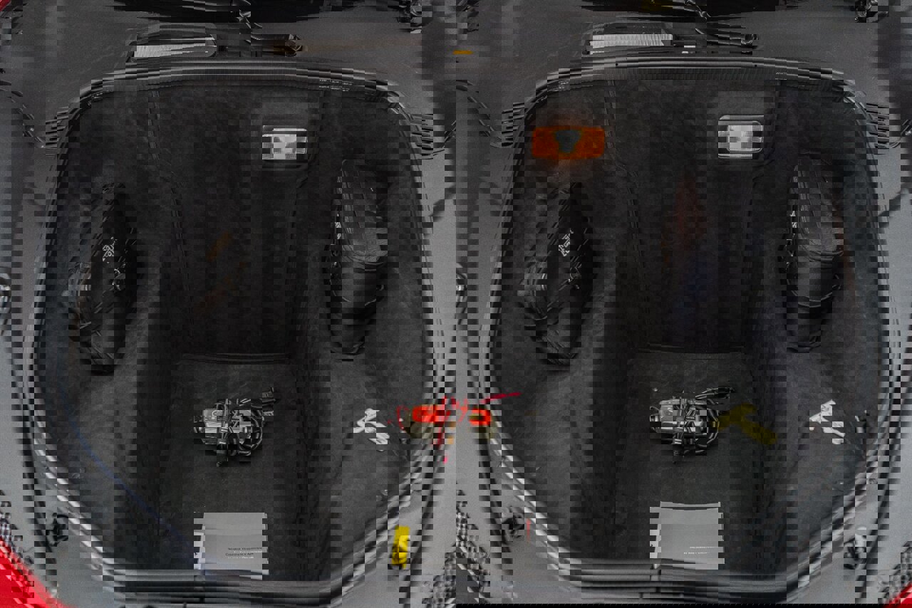 Used 2011 Ferrari 458 Italia Coupe RWD image 31