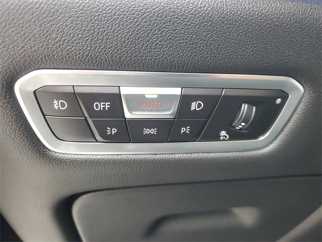 Used 2020 BMW X7 xDrive40i w/ Parking Assistance Package image 9