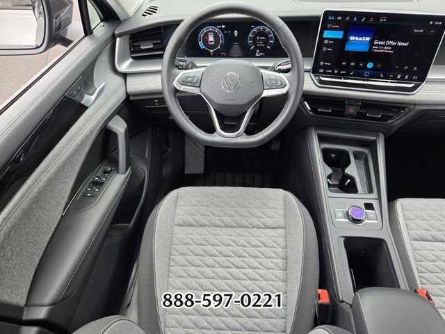 Used 2025 Volkswagen Tiguan S FWD image 12