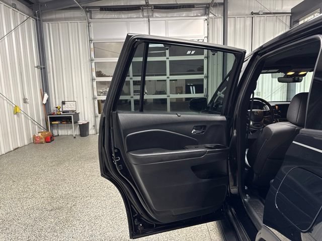 Used 2021 Honda Passport EX-L image 16