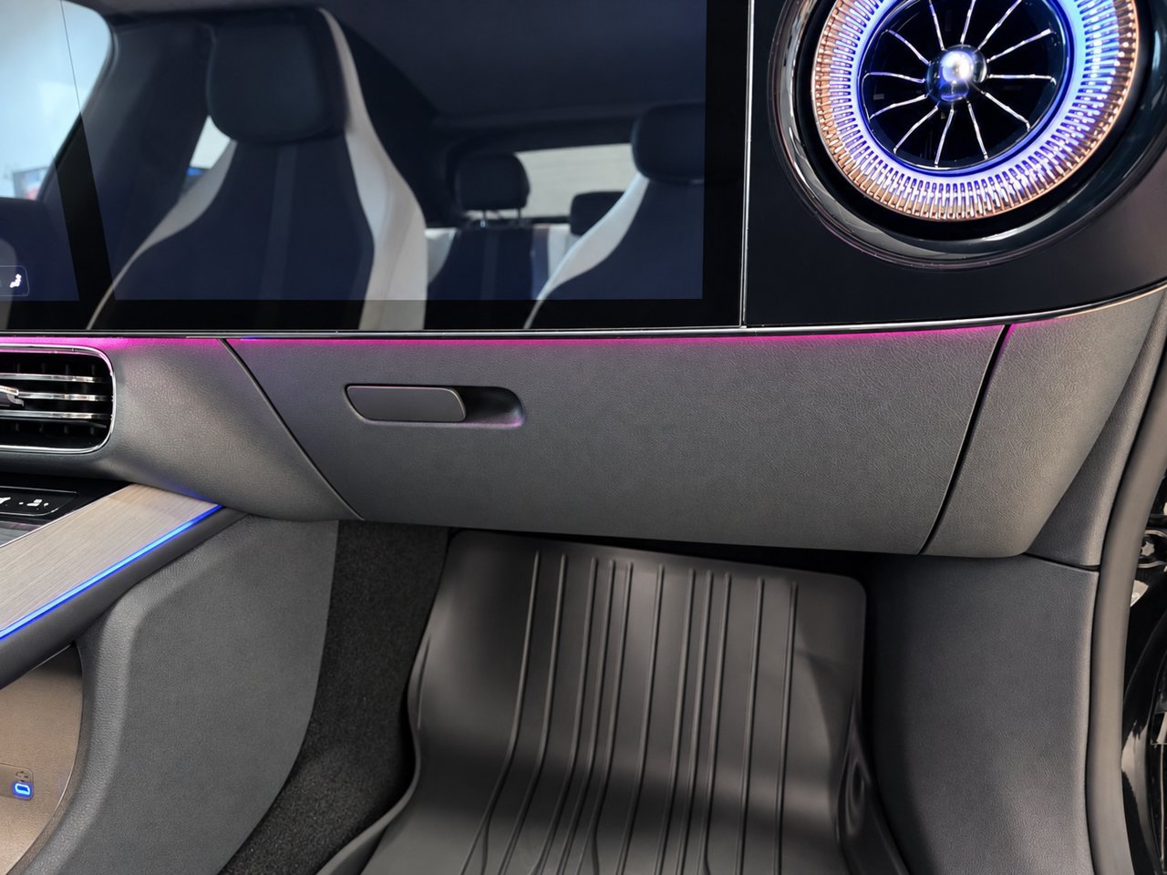 New 2027 Mercedes-Benz CLA 350 image 32