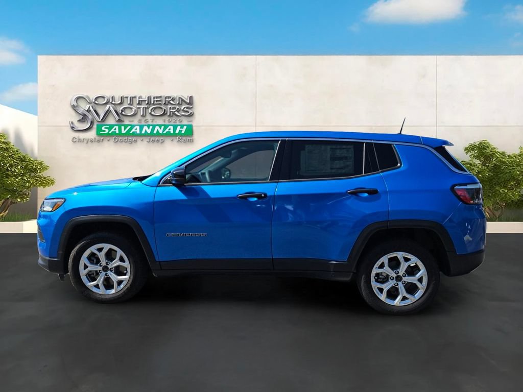 Used 2025 Jeep Compass Sport AWD/4WD image 2