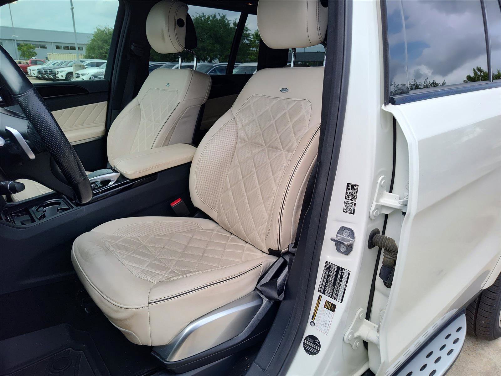 Used 2019 Mercedes-Benz GLS 550 4MATIC image 17