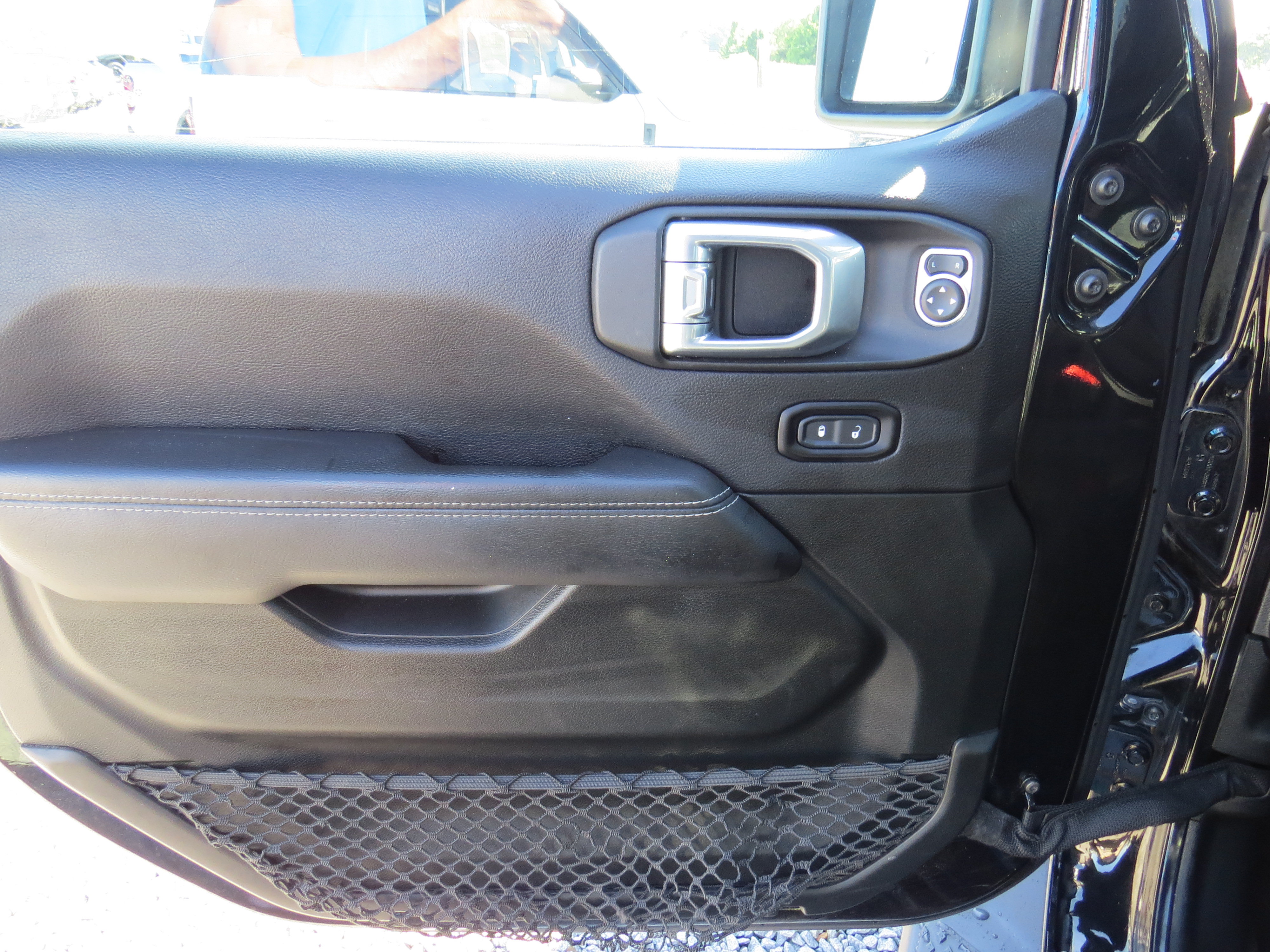 Used 2021 Jeep Gladiator Overland w/ Popular Equipment Package AWD/4WD image 19
