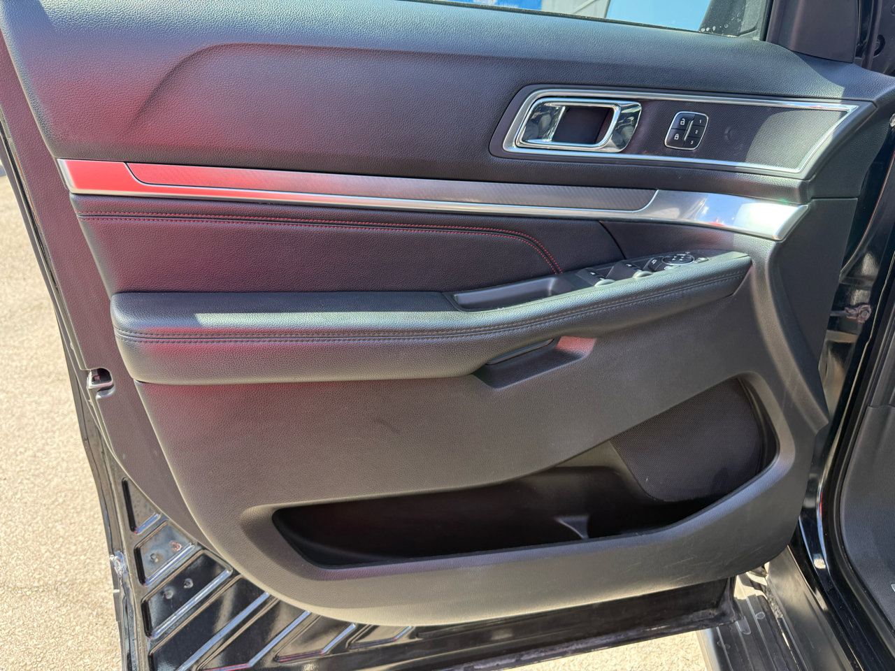 Used 2017 Ford Explorer Sport w/ Equipment Group 401A image 10
