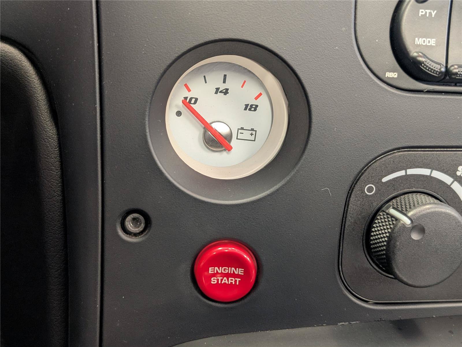 Used 2005 Dodge Viper SRT-10 RWD image 25