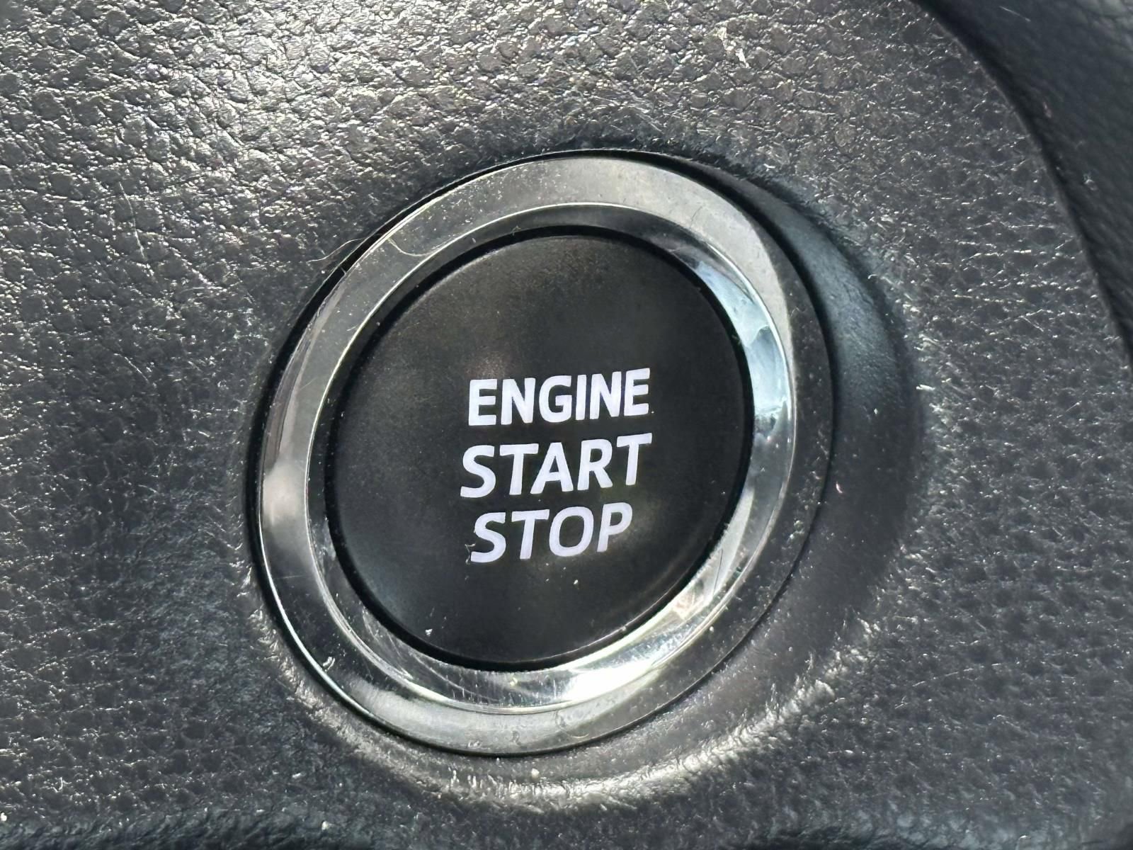 Used 2023 Toyota RAV4 XLE w/ Convenience Package image 18