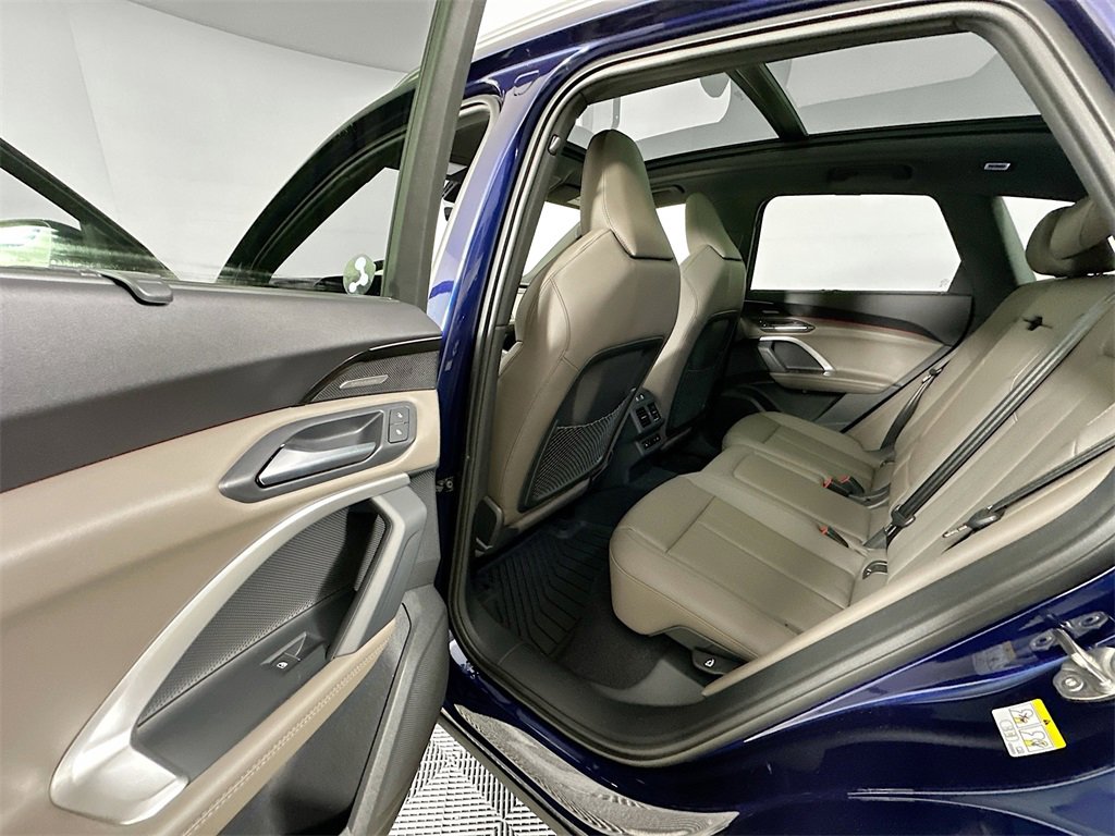 New 2025 Audi Q5 Prestige image 17