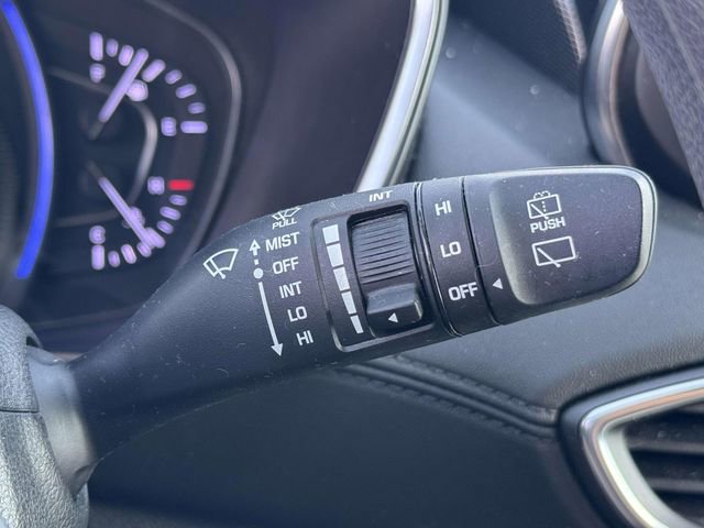 Used 2020 Hyundai Santa Fe SEL image 14
